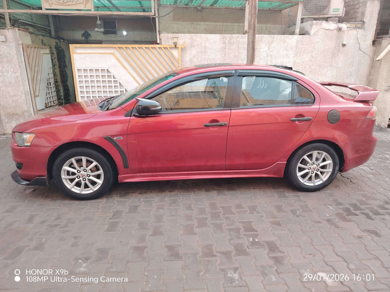 لانسر 2016  ماشيه 84كفاله محرك وكير شرط استلام شركه اسبير منازل فقط جاملغ امامي للسايق مبدل بدون اضرار دواخل مراوس ب فورتي فقط  السعر 115 قفل ***********
