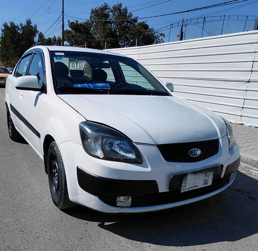 كيا ريو ٢٠٠٧ وارد أمريكي جاملغ وبنيد مصبوغ ابيع حزام محرك وكير نظيف تخم تاير شاشه وكامرة خلفيه غرفة نظيفة السعر ٦٩ ورقة مكاني غزاليه ***********
