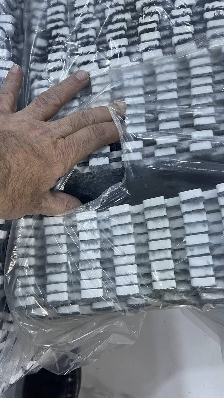 ٨٥ قطعة 
قياس
٤٠ في ٤٠

سعر ٣٥ الف

توصيل موجود

@highlight


**إذا كنت صاحب هذا الإعلان وتريد حذفه لأي سبب، رجاءا أرسل رسالة إلى الدعم الفني**