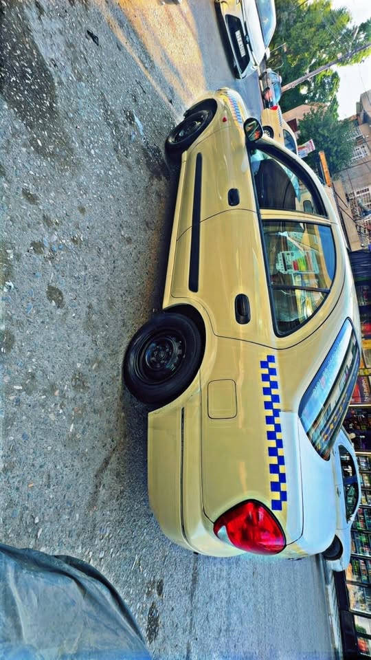 Nissan sunny 2009.  بەبێ تە قەو ڕەقە بەشەرتی گێڕومکینە  سەنەوی تا ٢٠٣١تازەیە    ٥پارچە بۆیاخ بێ ناوگرتن  
نرخی ٨٦     

‏***********
