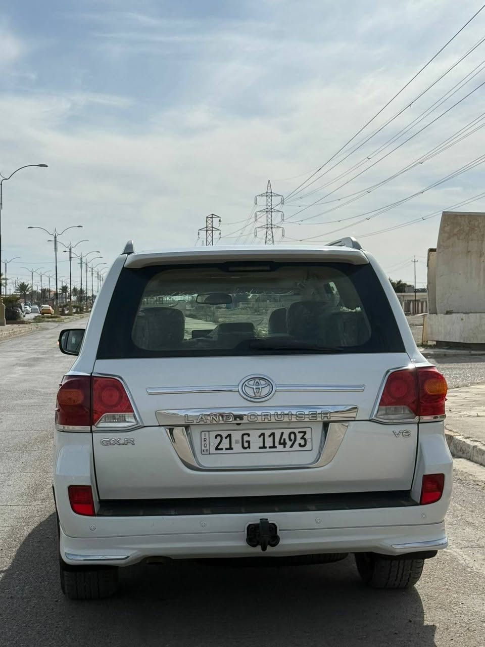 ٢٠١٣ فول مواصفات كشنات جلد  سيارة بصمة دواخل لون بيجي
تدفءة وتبريد السيارة مكفولة بس جاملغ امامي عكس ساءق بي بارد شوية ورصعة ممصلحة في الباب الخلفي عكس ساءق موضحة بالصور
رقم سليمانية شرط التحويل بسمي
مكان سيارة تكريت حي البلاستك
السعر ٣٦٥وبي مجال رقم ***********
