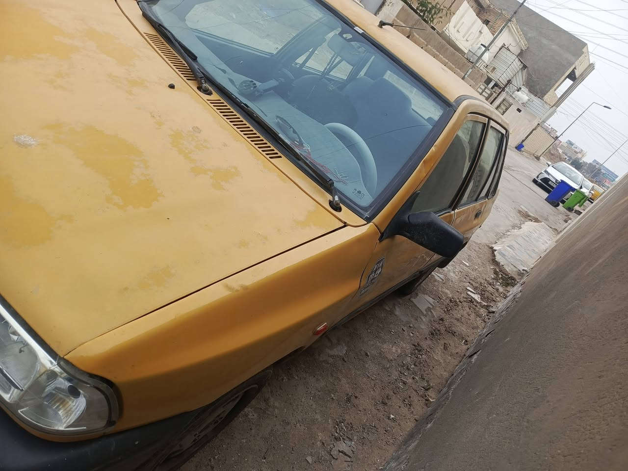 السلام عليكم 
سيارة سايبة موديل 2012
بغداد انكليزي مشروع وطني 
مصغرة خط وبحث 
ومصفرة غرامات 
سنوية لل 2028
سيارة نظيفه كير ومحرك نظيفات
خير من الله 
ويل كب تايرات نظيفة
كهربائيات شغاله 
***********
