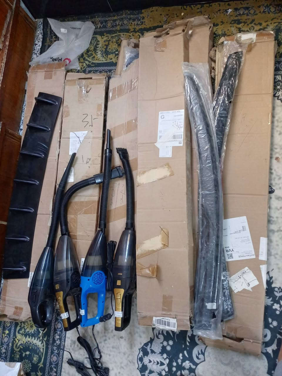 السلام عليكم مطريات تيوتا هايلاندر وكاله امزون من موديل 2014الى2017 سعر التخم 15الف مكنسه جداحه 10اف العنوان بغداد الكرخ ***********
