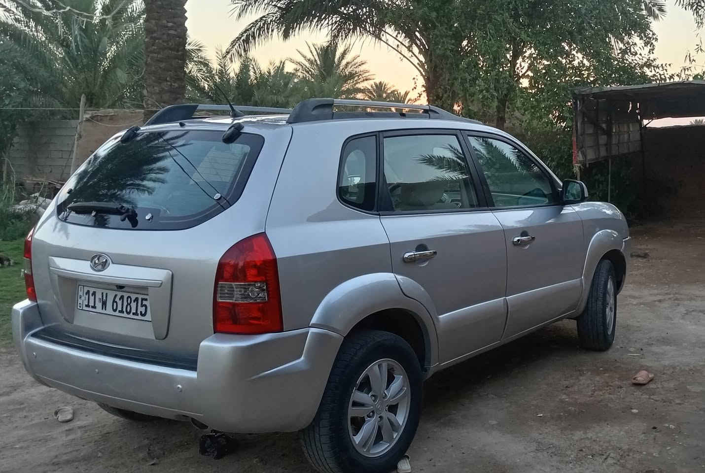 سلام عليكم سيارا توسان مديل 10 سنويه 30 هزه جديد صبغ قطعه واحده السونار داخل الصور خليجي رقم بغداد انكليزي كير او محراك مكفول تدفيه تبريد ثلج محراك 2000 تخم تاير باتري جديد صدر خلفي امامي 100 بل100 العنوان ديالئ المقداديه ناحية الوجهيه *********** السعر 110اوبيه مجال
