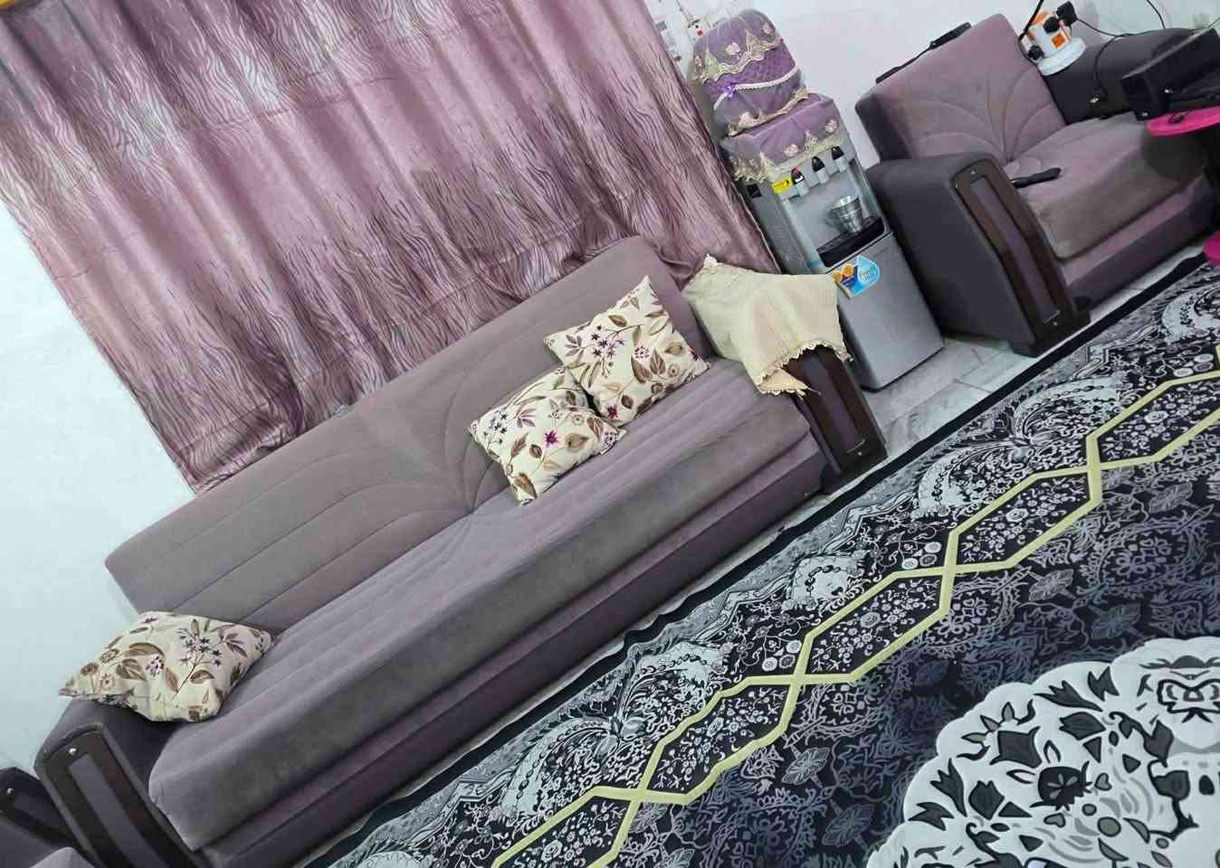 تخم للبيع مستخدم  السعر ٣٠٠ للاتصال ***********
