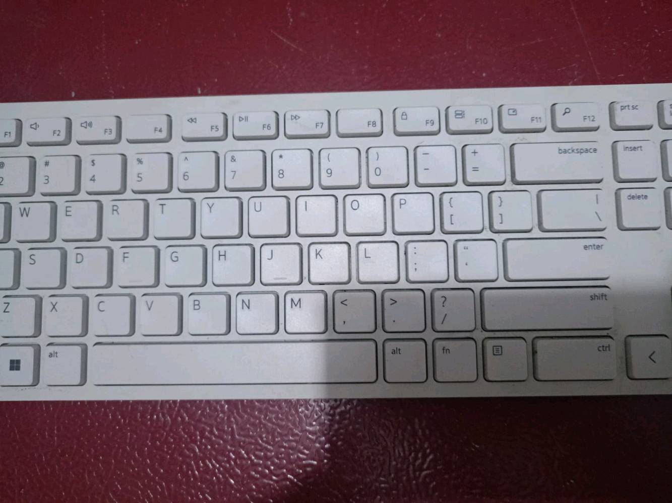 ما اعرف هذني كولي شكم سعره وبل عافيه على لي ياخذهن من زبير 