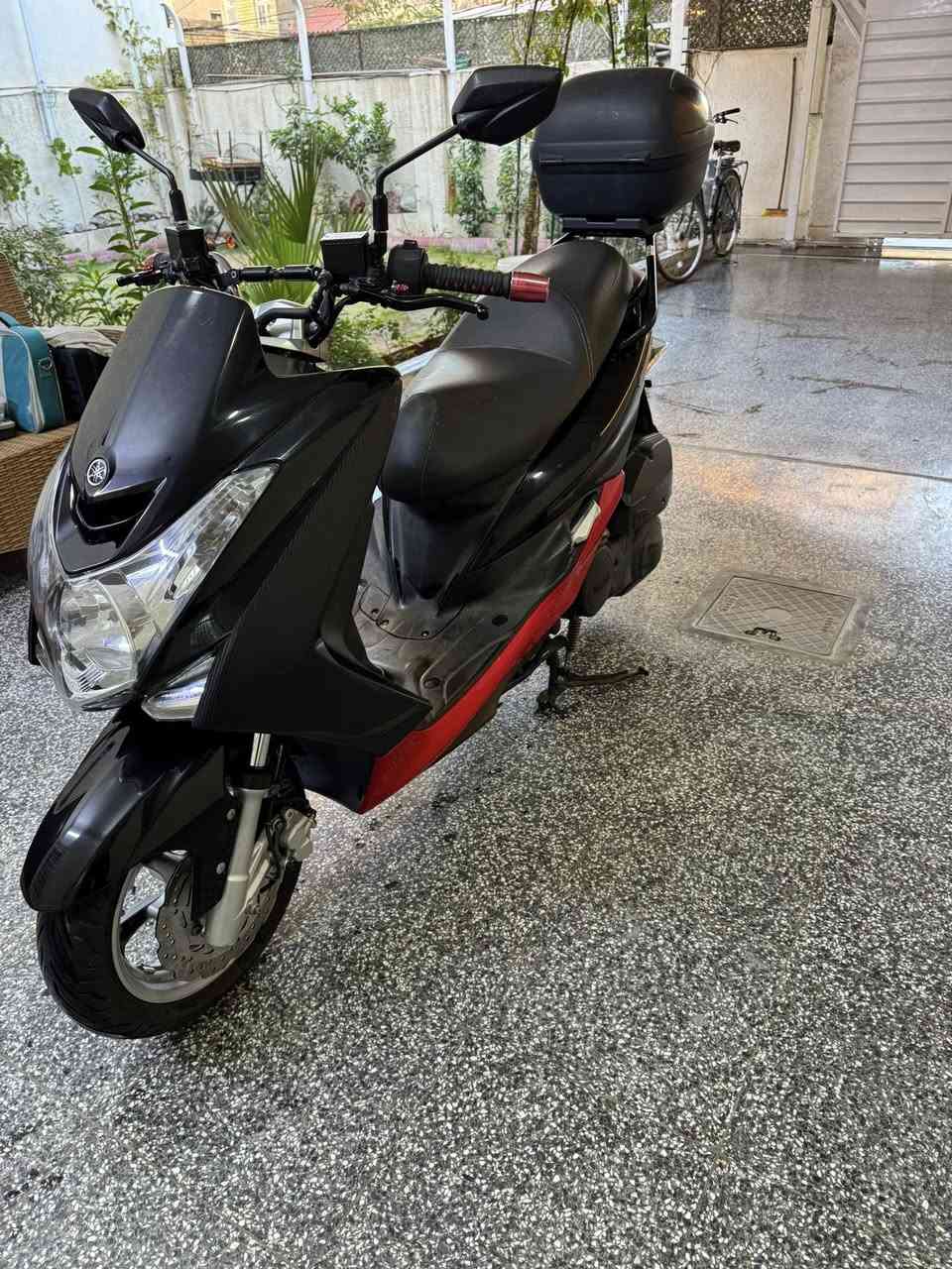 السلام عليكم للبيع ماجستا S 
دراجة جديدة جداً ماشية 8 الف
جنطة ومنفذ شحن وترايش حمر بلادية
العنوان بغداد الامين الثانية
الأستفسار الاتصال ع الرقم
***********
