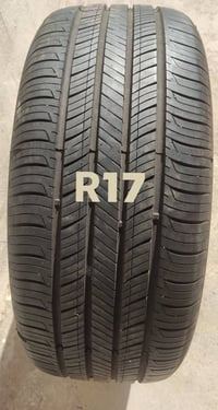 من رخصت الادمن سلام عليكم  اطارات مختلفه للبيع ١- تك تاير 225/50R17 ها...