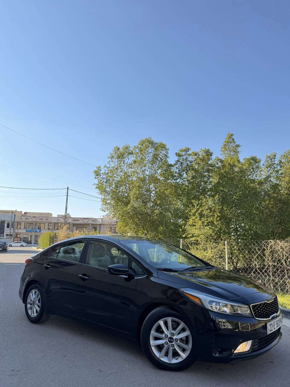 لسلام عليكم
كيا فورتي 2017 للبيع بسعر مناسب جدا
وبالعافية ع ياخذها  
118$ وبيها مجال بسيط 
وارد امريكي 
رقم اربيل الجديد هزة و سنوية جديدة 
قطعة وحدة صبغ البنيد فقط 
بدون دواخل مكفولة
سيارة جاهزة من كلشي
نقص برغي مابيها
دشبول كلشي ما مشتغل بيه اي كلوب   
مكاني بغداد حي الجهاد  
للأستفسار
الاتصال ***********
واتساب ***********
