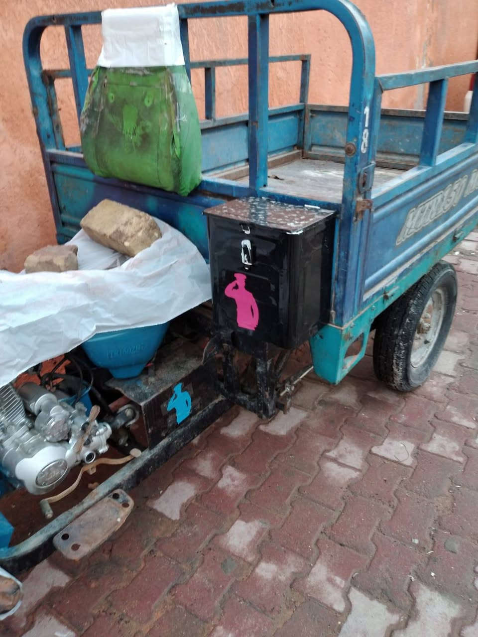 السلام عليكم ستوته نضيفه كلش مكينه حديده أوراق كامله ستوته تايرات جدد بصره حيانيه سعر850


**إذا كنت صاحب هذا الإعلان وتريد حذفه لأي سبب، رجاءا أرسل رسالة إلى الدعم الفني**