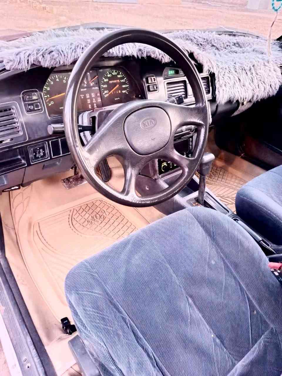 السلام عليكم
كيا كابيتال موديل 95 بابل أوتوماتيك الرقم الانكليزي  سنويته مجددة ل2030  بأسمنه حجم المحرك 1600مسكر المايعوج ولف سيارة حلوة مكينة وكير خير من الله تخم تاير العنوان .. واسط .الاحرار .قرب حقل الاحدب النفطي باقي المعلومات والسعر اتصل خاص على الرقم *********** وبيك خير ودلل.
