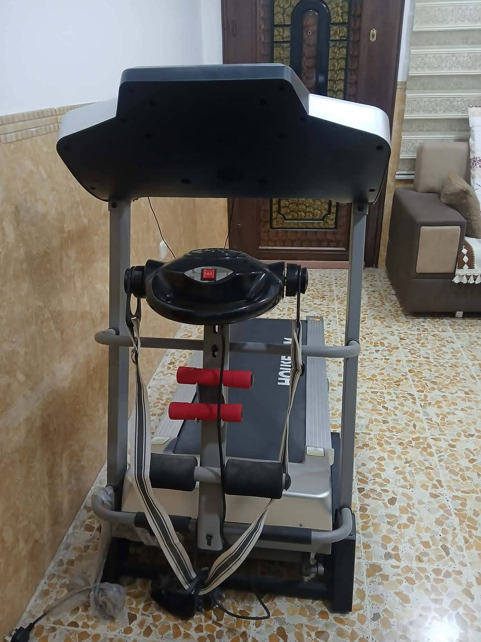 جهاز ركض
مستعمل نضيف
شغال
اي استفسار موجود رقم : ***********
