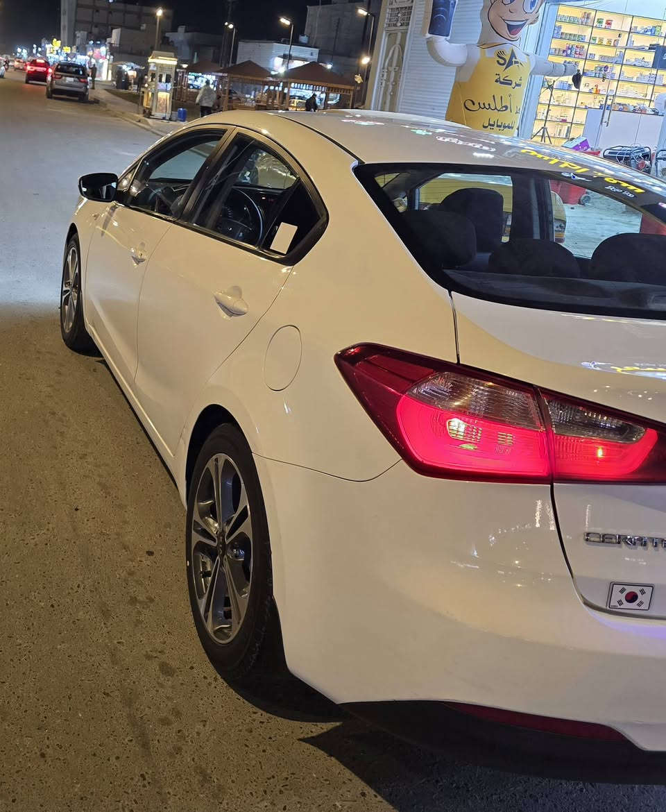 السلام عليكم كيه سيراتو مديل 2013 كفاله عامه محرك 1600 دوش ام حساسين رقم اربيل الجديد او هزه جديده أو سنويه 2030 بسم الكردي عندي وكاله عامه السعر 120 او بيه مجال العنوان البصره الزبير رقم ***********
