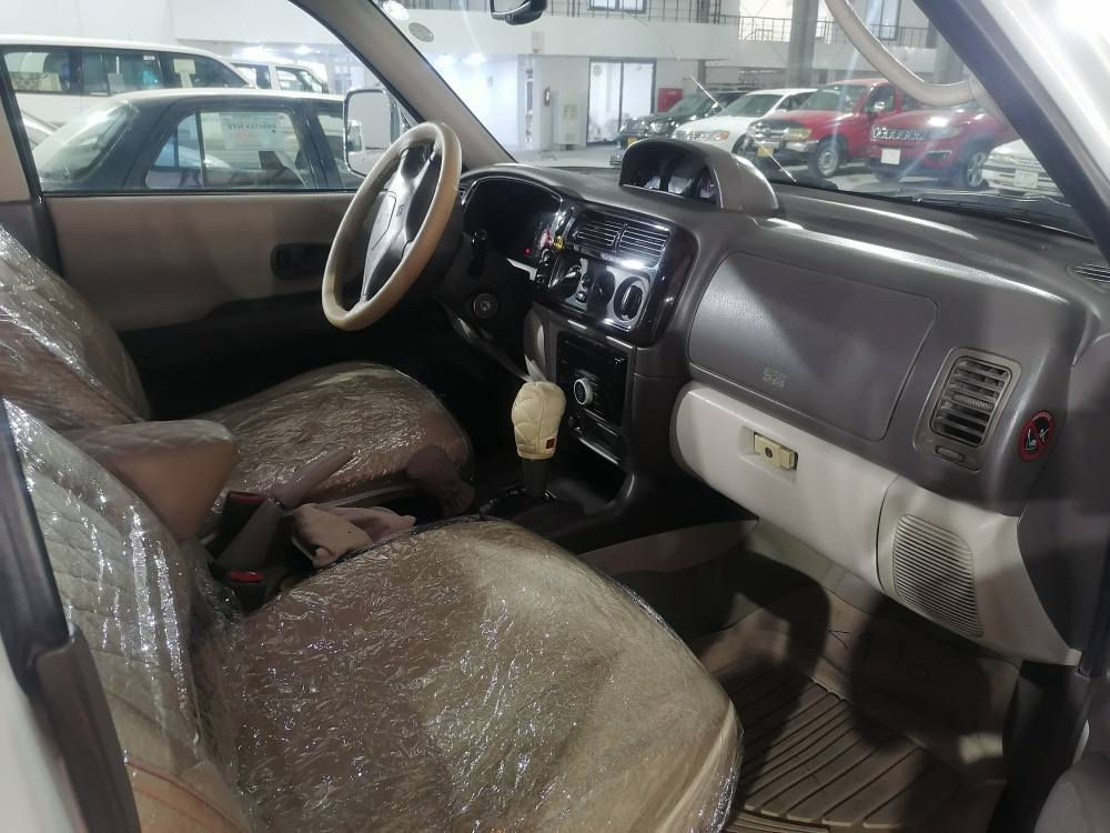 مستەربۆشی ناتیڤا  مۆدیل 2008 گیر تۆماتیک و دەبل ئەکسل کیرو مەکینە  و ئەکسل بەشەرت بیش فولە سەیارەکە  و پشتی کەبسە دوو سێ بارجەی  بۆیاغە بێ ناو گرتن سەقفیشی توزیک بۆیاغی هەیە  سەنەوەی تازەیە تا نزیکی 2030  سەیارەکە هین ماڵی خومانە بەشەرتی وەکال و تەحویل یەک دینار مەسرەفی تیدا نیە سەیارکە لە هەولیر  بنصلاوە نرخی 90 گەلا کەمەعامەلە *********** أربيل, العراق
