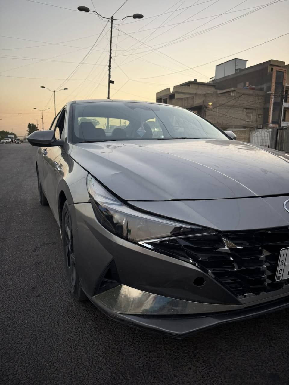 النترا 2023 ماشيه 45 الف صور الحادث ويه الصور انصبغ صفره وما رقموه ورجعته عله لونه مكان السياره مدينه الصدر بسمي تحويل مباشر 108 قفله من الأخير بدون عمله ***********
