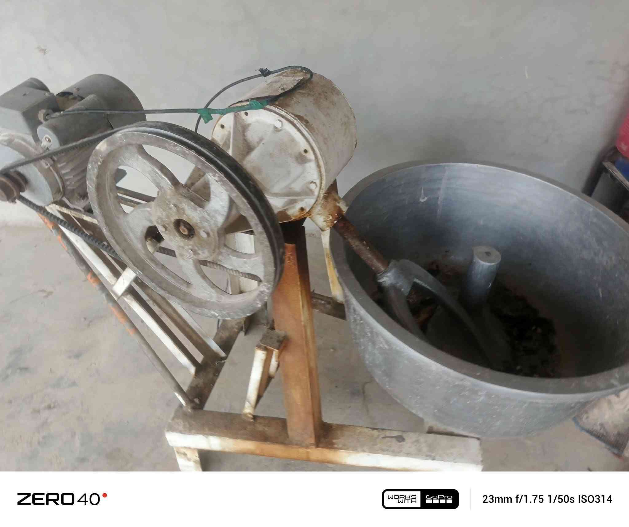 السلام عليكم عجانة للبيع مستعملة نضيفة
السعر ٤٠٠ وبيهه مجال
للاستفسار واتساب ***********
