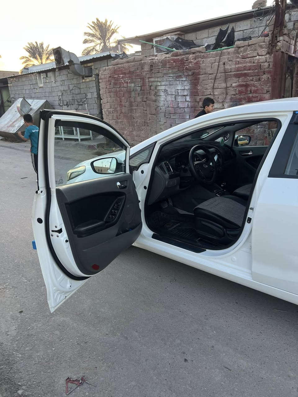 كيا سيراتو موديل 2018رقم بصره بسمي موصفات عده الفتحه والبصمه سونار مرفق مع المنشورالسعر 135مكانها بالرميثه للاستفسار ***********واتساب موجود 
تبريد قطعتين
مري شفط
حساس اماي خلفي
شاشه كامره
لد امامي
مثبت سرعه
خمسه ويل كب
