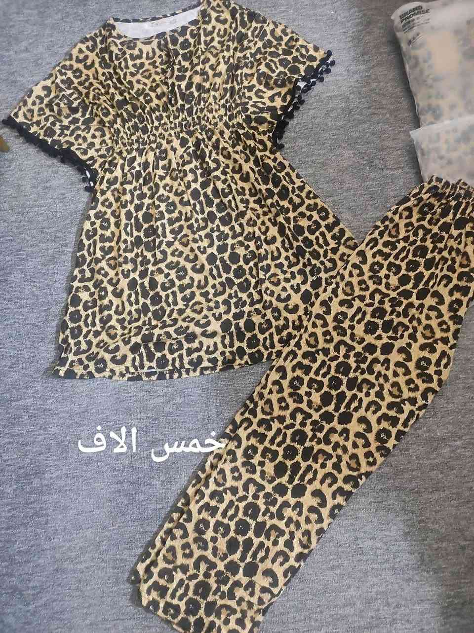 اتراك فانيل تايكر لون واحد فري سايز من وزن 50 الى وزن 80
سعر خمس الاف 
اتراكين ب ٨ آلاف 
توصيل داخل بلدروز الف


**إذا كنت صاحب هذا الإعلان وتريد حذفه لأي سبب، رجاءا أرسل رسالة إلى الدعم الفني**