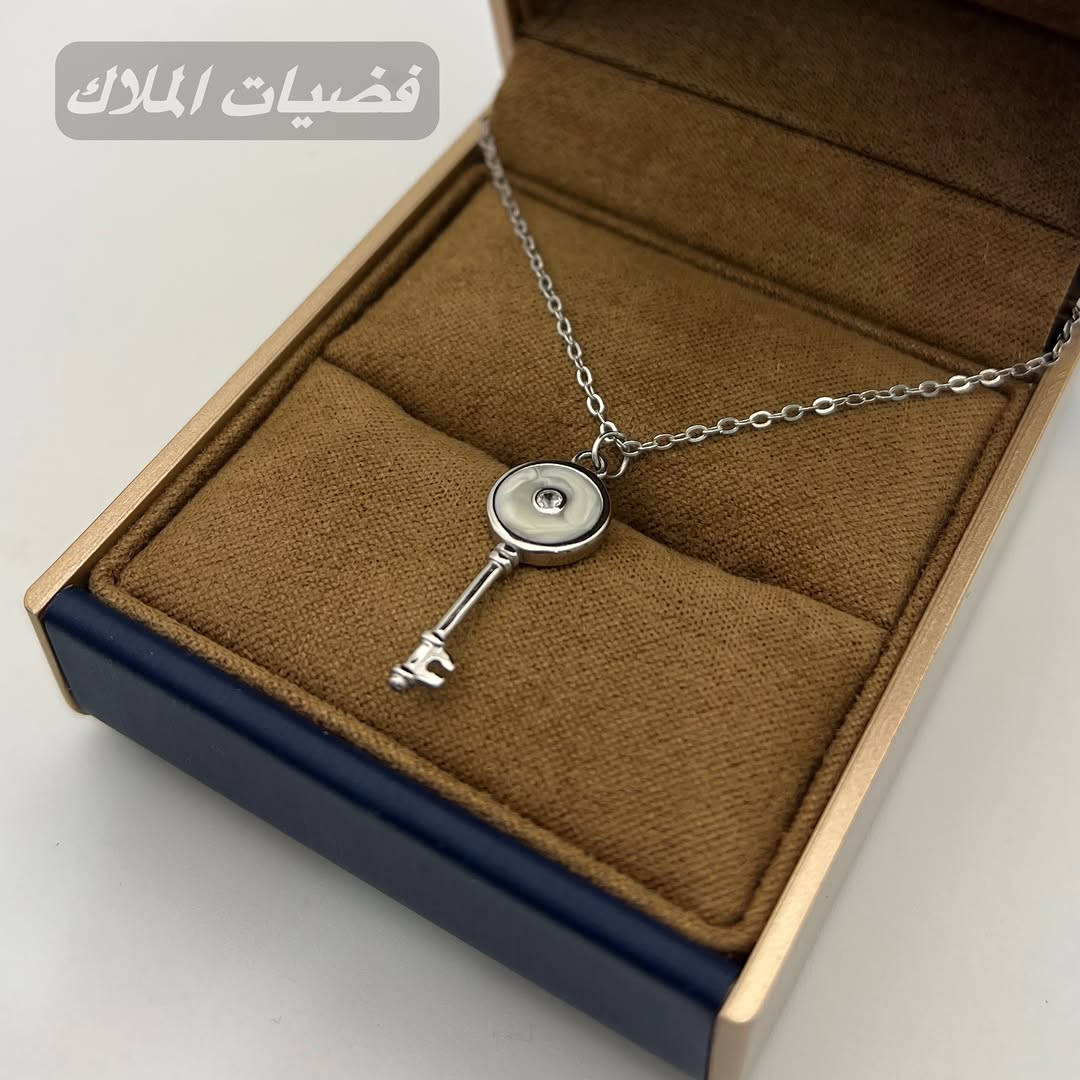 بعالم الفخامة والأناقة نقدم إليكِ المناسب لسحركِ 
فضيات الملاك ✨
📍المنصور شارع الرواد عمارة برج الماس قرب مول المنصور مجاور فلافل لبنان 
...📍للحجز او الاستفسار اتصل على الرقم ***********
قلادة سوار محبس فضة تخم سبحة تعليقة مفتاح 
#Baghda jwellery#Jewellery#beauty#gold#diamondIraqneclessejewellerydesiners
‏personalizedgifts customkeychains namesake inspirationalquote uniquegiftideas silveraccessories handcrafted giftsforher giftsforhim thoughtfulgifts memorablegifts keepsakes giftideas personalizedjewelry madebyme اكسسوار فضيات فضة عيار ختم
