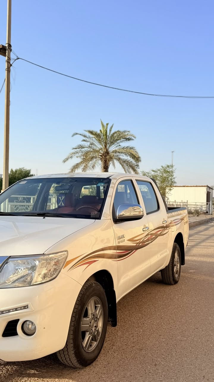 السلام عليكم
للبيع تويوتا هايلوكس 2015 كويتي
رقم واسط بأسمي
تخم تاير جديد وحدادية جديدة
ماشيه 240 الف
مكفولة كفالة عامة
السعر 250 وبيها مجال بسيط
مكانها بالعماره بالمركز
للاستفسار 
***********
