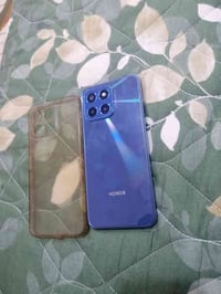 هونر اكس 6 ذاكره 128 السعر 85 07807852260//07503842439