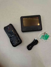 عندي بضاعة امزون اشتغلت بيهن واريد اعوف الشغلة وعندي غراض هواية وملابس...