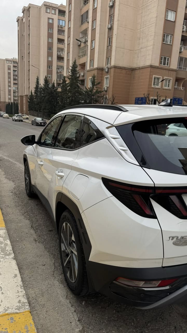 سيارة للبيع – هيونداي توسان ( تكسون) 2021 خليجي
السيارة اخذتها بوقتها من شركة صفاء زيرو  بأسمي وتحويل مباشر مواصفات خليجي

🔧 معلومات السيارة:
▪️ الموديل: 2021
▪️ النوع: هيونداي توسان (Tucson) خليجي
▪️ محرك 2000
▪️ العداد: 94,000 كم
▪️بيها ملاحظة بسيطة بارد وبدون صبغ

المواصفات
🔹شحن لاسلكي للهاتف
🔹 تبريد وتدفئة قطعتين
🔹بريك بصمة
🔹مثبت سرعة
🔹ثلاثة انظمة قيادة ( سبورت ، عادي ،اقتصادي)
🔹 شاشة كبيرة تدعم Apple CarPlay
🔹 تحكمات على الستيرن (المقود)
🔹 كاميرة خلفية
🔹 حساسات أمامية وخلفية
🔹 بردات بلادية
🔹 مقاعد قماش نظيفة
🔹 مقاعد كهربائية بالكامل بعدة أوضاع تحكم
🔹 دخول ذكي + تشغيل عن بعد
🔹 إنارة أمامية LED
🔹 كشافات ضباب

للتواصل ***********
