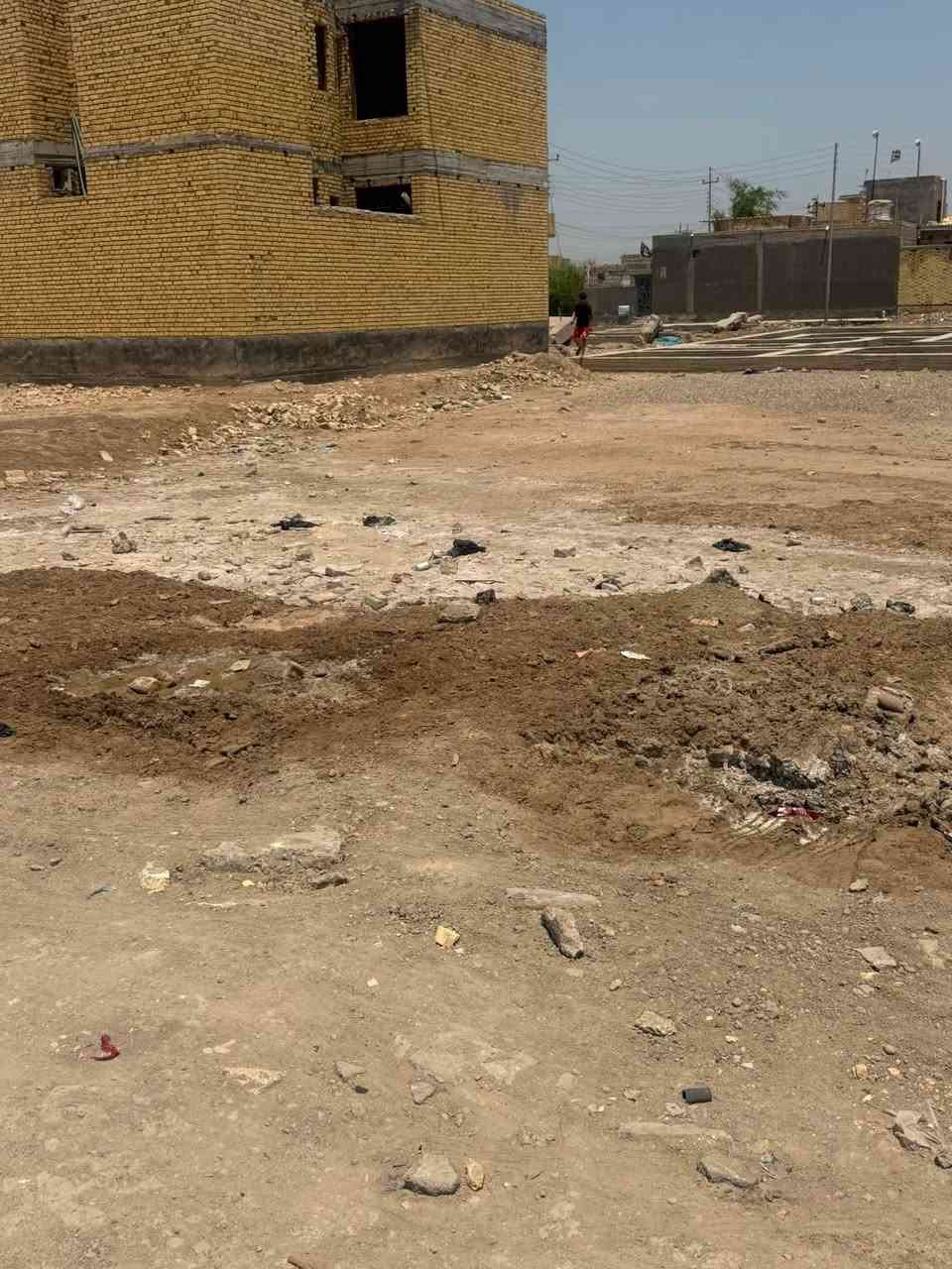 قطعه للبيع ب 4000 مساحه 300 متر***********
