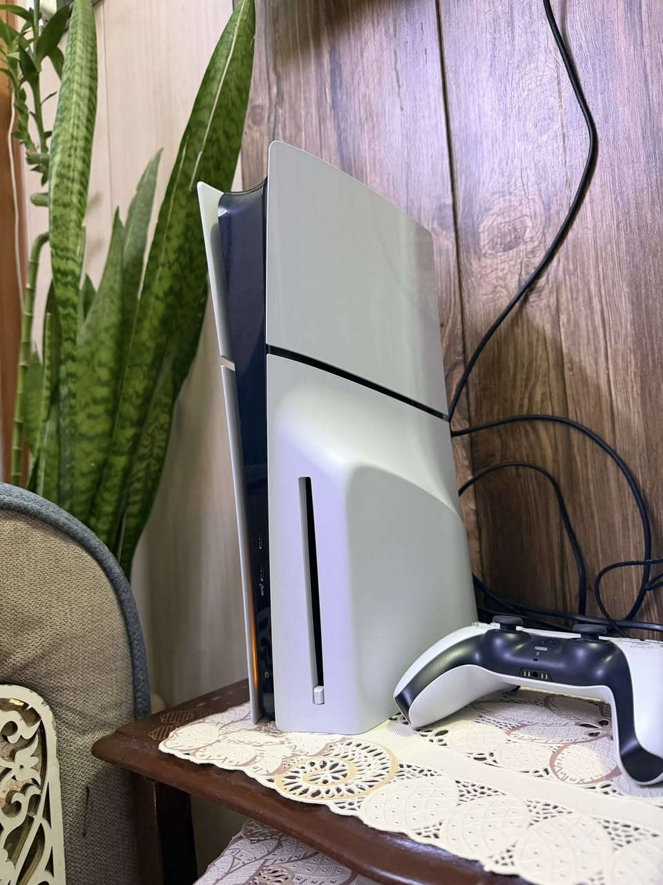 بلي ستيشن 5سلم نسخة اليباني جهاز نضيف استخدام قليل
التواصل***********
