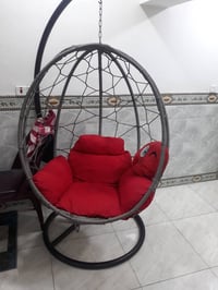 مرجوحة • حجم كبير • نظيفة