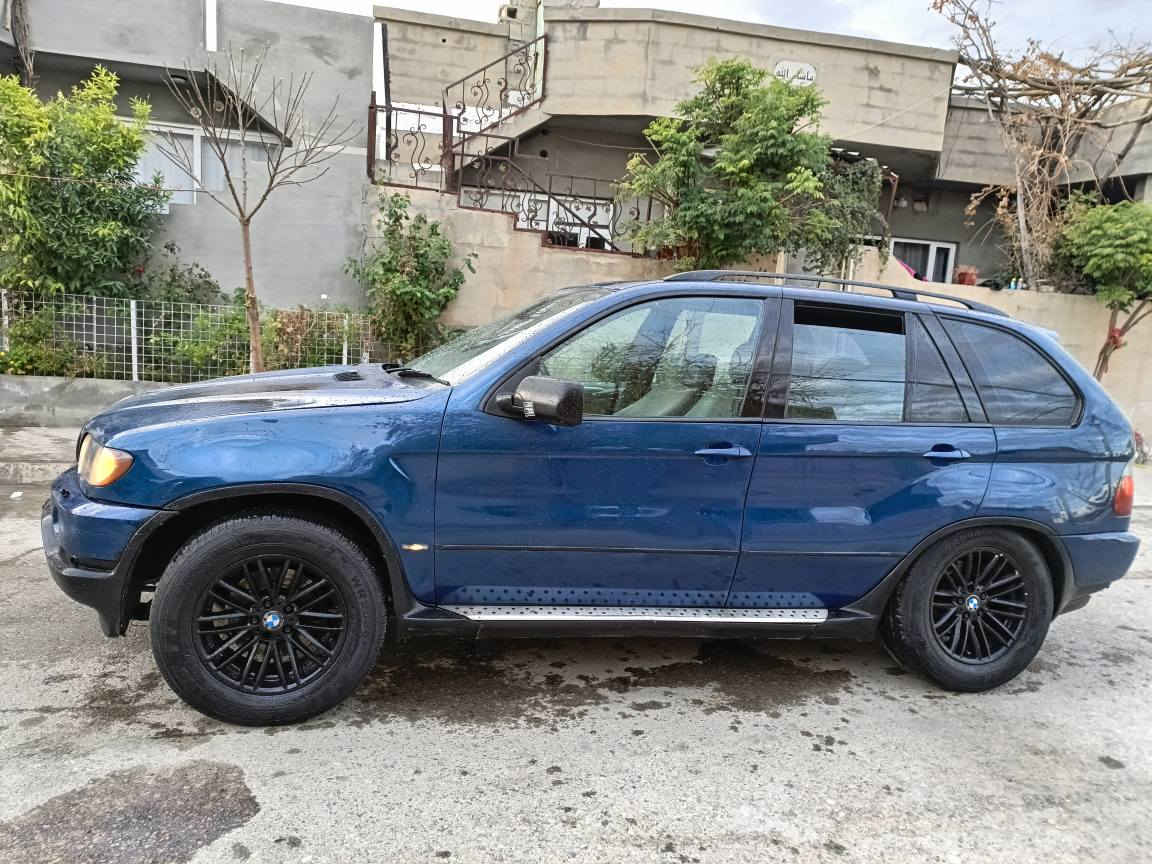 بیێم ٥٣٠ دەبڵ دیجیتاڵ ئکس فایف  ٢٠٠٥ گێڕ مەکینە دوکەڵ بوخار وەرگەڕاو دەحم لێدراوی بەشەرتی سەد فیتەر کوشن هیتەر و چڵد و کارەبا فڵچە ئۆتۆ سوکان ڕاست مەکینە شەش بستن کامڵ مواسەفاتە  چوار ویل و تایەی لۆک گێڕ تۆماتیک و حادیە پاوەر و گەرم جام کارەبا مواسەفاتی تەواو نابێ زۆربەکێشە بەنزینی کەم دەوێت ماڵی دۆستەو مەسرەفی نیە ٢٨سعری گەڵا
ڕ *********** ڤایبەر واتسئاپ لەسەر کۆڕەکە *********** رانية, السليمانية
