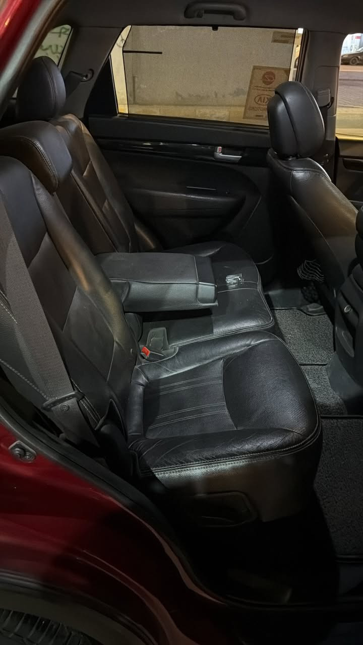 السلام عليكم
كيا سرنتو

موديل 2015

ماشيه 130

قطعه صبغ جوملغ

رقم اربيل تحويل مباشر

تحكمات جهتين

كشنات جلد كهرباء

هيترات كشنات

كامره

بردات ابواب

السعر 155 بيها مجال

*********** زيد الجبوري
