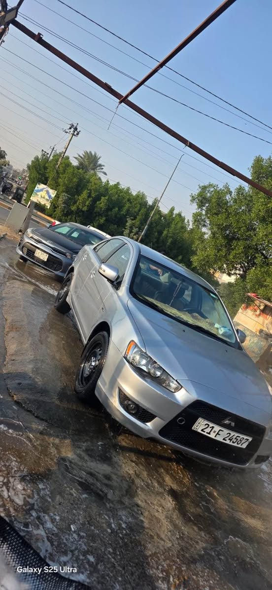 السلام عليكم 
لانسر ميسبوشي
موديل 2016
السياره مكفوله من ضربه والصبغ
السياره رقم سليمانيه
السياره نص مواصفات 
سياره حلوه احلى من صور  
مكاني البياع
رقم تلفون متوافر واتس
***********
السياره خليجي مكينه 1600
مكينه كير مكفولات
السعر109 وبيها مجال بغداد, العراق
