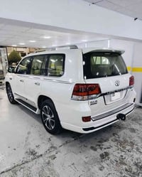 للبيع فقط لاندكروز موديل 2020 ساز باب اول رقم بغداد بسمي مشروع وطني  م...