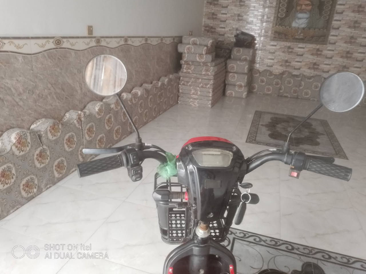 السلام عليكم دارجة الكهرباء البيع المكان كربلاء المقدسة السعر 325ابها مجال الرقم ***********
