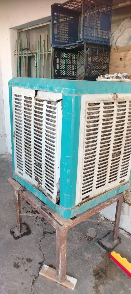 غراض للبيع
مبردات و كونفيرات و رفوف محل
كنتور تركي 
عنوان باجر حي العسكرية 
تواصل عل رقم 
رجاء فقط شراي يتصلون ما تشتري لا تتصل 
***********
