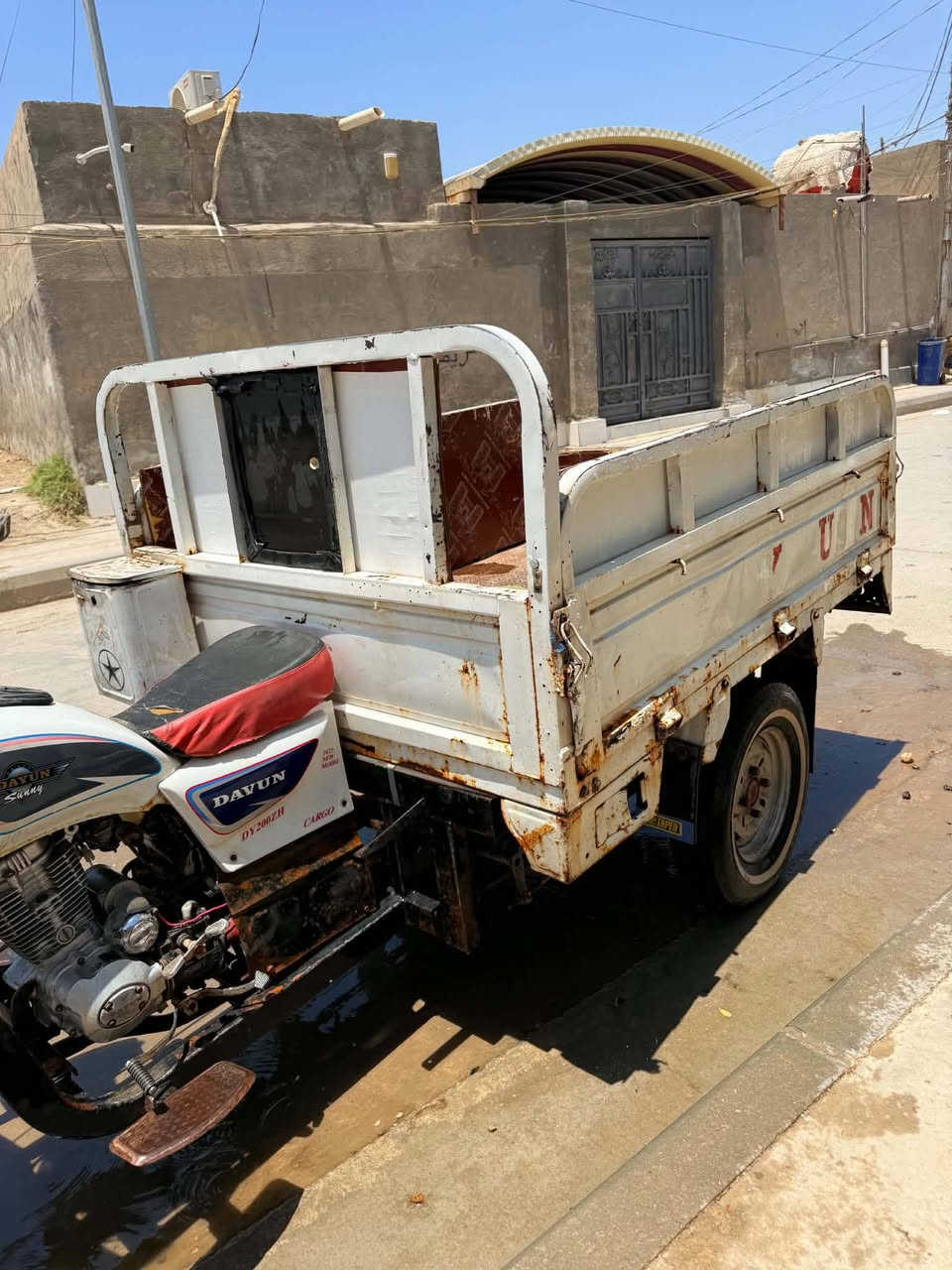 السلام عليكم ستوته للبيع دايون موديل21 اوراق اصولي ستوته مامفتوحه بيهه اخياس قليل بل بدي شقاله من كلشي سلف كهربائيات مكان ناصرية غراف سعر1700 وبيهه مجال لشراي ***********
