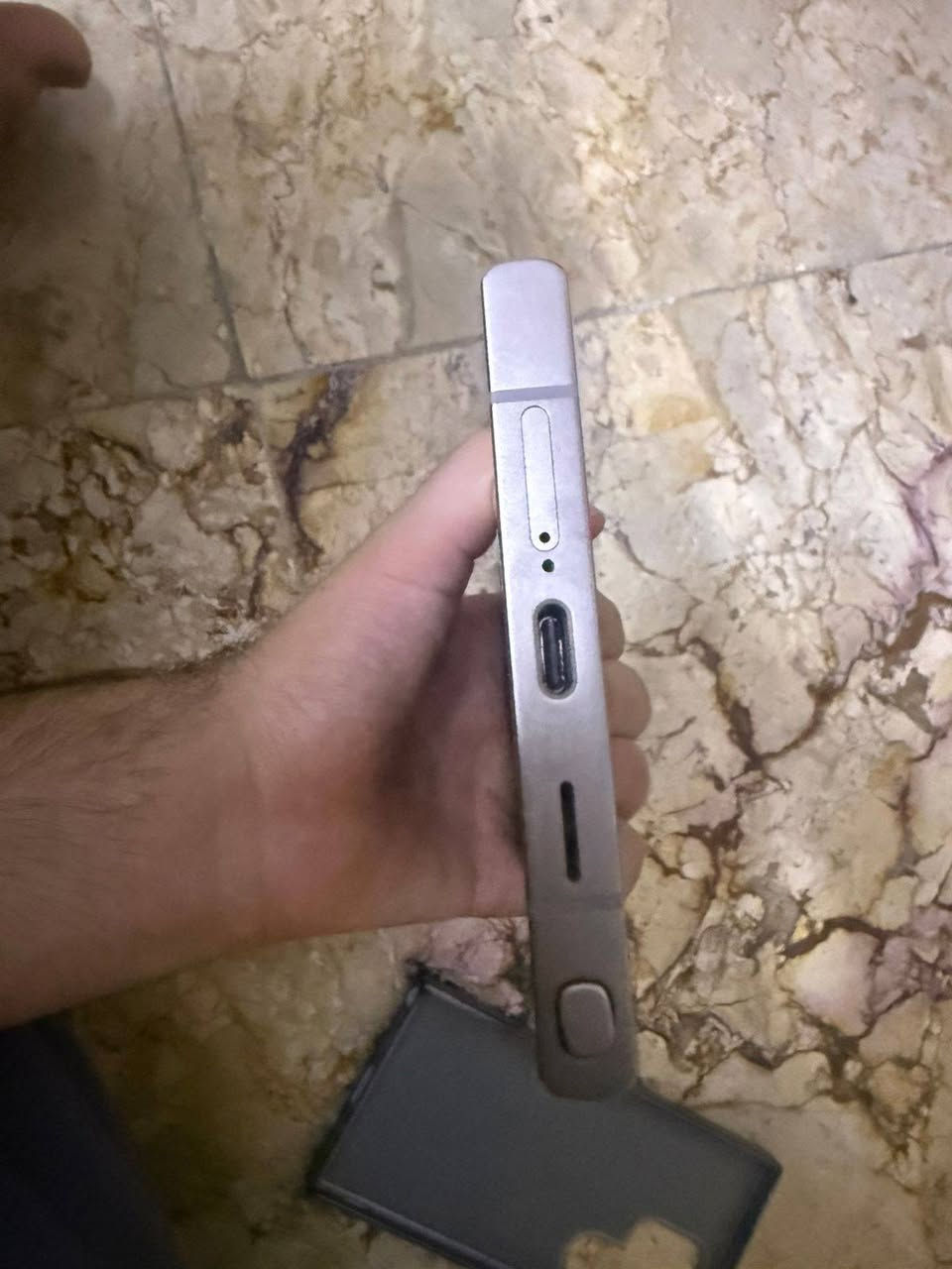 اس24اللترا بي كسر بالكلاص ذاكره 256 نسخه الشرق الاوسط ويا كارتون وكفر 
مكفول عده الضربه سعره 650الف 
مكاني بغداد مدينه الصدر ماعندي توصيل 
مكلف بالنشر 
***********
