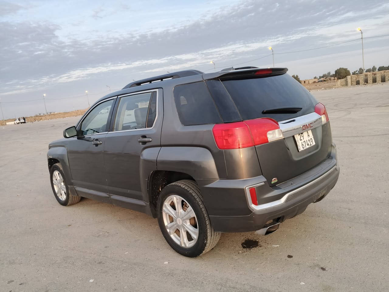 تحيه طيبة
تيران موديل 2017 السيارة جاهزه من كلشي كير مكينه تخم تاير حداديه تبريد مانقصه برغي بيها صبغات مكفوله من كلبه وتجوه والعيب الشرعي تحويل بالاسم العنوان واسط مركز المدينة السعر المطلوب 103 وبيها مجال 
اتصال على الرقم ***********
