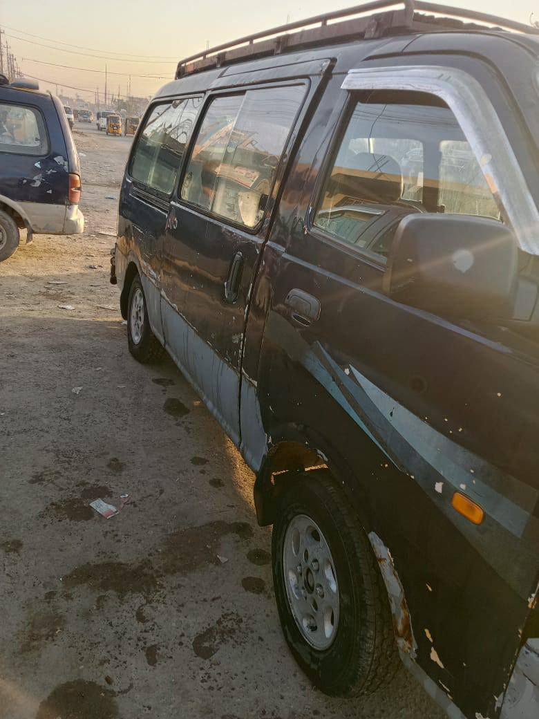 سلام عليكم ..كيه بريجو  موديل ٩٨   گير  مكينه  أكسن كفاله  تحويل ثاني يوم تخم تاير جديد 
السعر ٤٥ ورقه وبيه مجال   ***********
