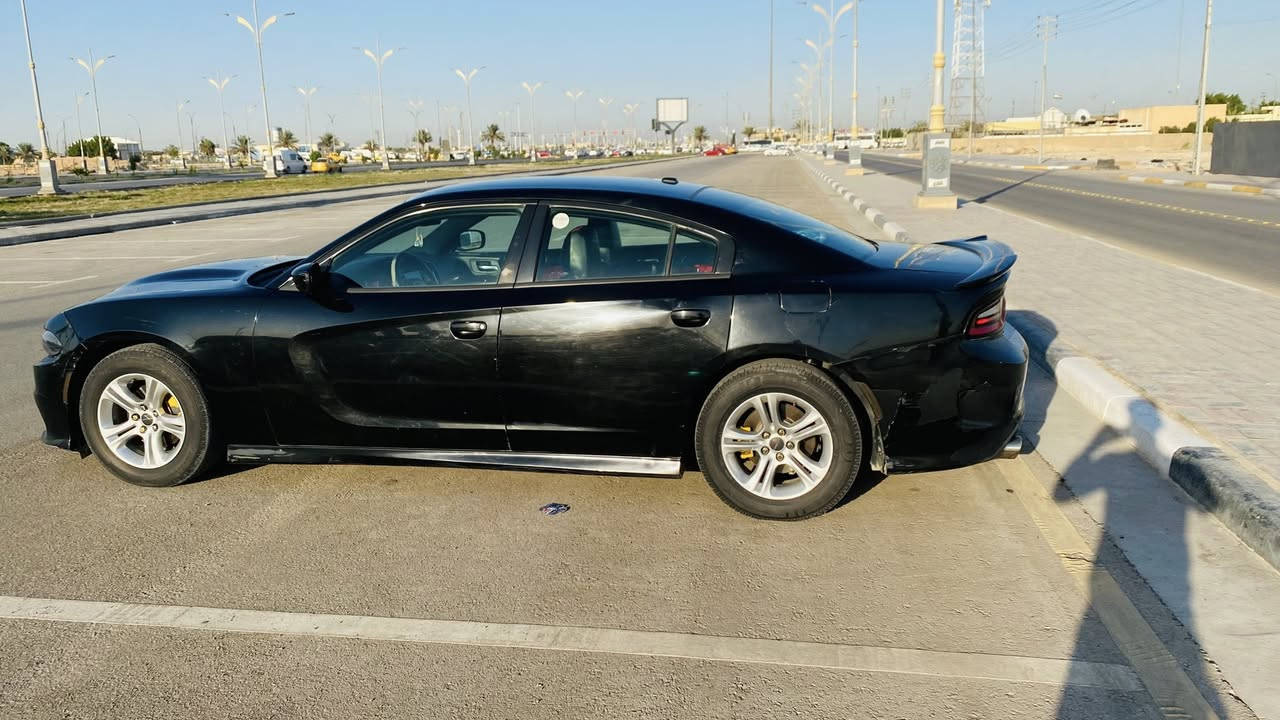 سلام عليكم جاجر 2015 اصل رقم بغداد بأسمي بي حادث امريكا بابتين جهه العبري وهنا بيه جاملغ خلفي وامامي  بدون دواخل مكينه كير تبريد حداديه شرط كفاله بيه طختين بسيطات كلش ممعدلهن سياره جاهزه للاخير سعره150 وبيه مجال للشراي مكاني قضاء الشطره معارض ابو عزيز***********
