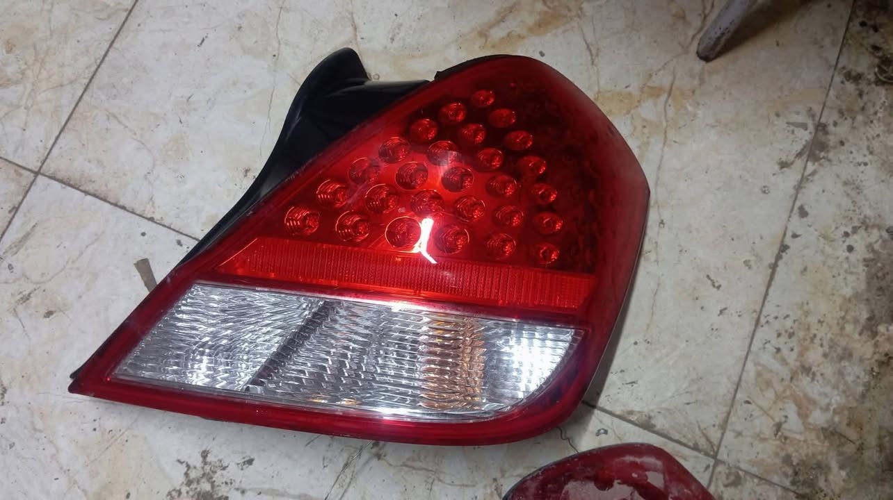 بكلايتات لد سافران اصلي حاويه***********
