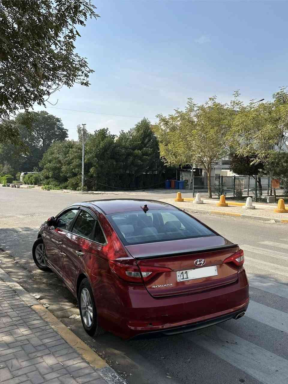 للبيع فقط هيونداي سوناتا 2016 وارد امريكي بيهة 5 قطع صبغ صفحة وجاملغ  دون دواخل بجم كبس شواصي لغود تكم كلة مكفول  
رقم بغداد باسمي الانكليزي وهزة جديد 
مكينة 2400 مكفولة توني شادهة گصة 
كير مكفول 
صدر امامي جديد 
صدر خلفي جديد 
تخم تاير مصار شهرين جددد 
منضومة بانزين كلة مسويلهة ادامة 
تبريد ثلج وتدفئة شغال اكيد 
مواصفات النص فول 
مثلت سرعة تحكم ستيرن 
شاشة وسطية بلادية + كامرة خلفي 
3 وضعيات قيادة 
مانع انزلاق ومنافذ ال Usb 
سيارة جديدة ماشية 103 الف 
كهربائيات كلهة شغالة 
ممتعوبة داخلهة لونين اسود ورصاصي ونضيف حداً واضح بل صور سيارة حلوة مناقصهة شي 
مكاني بغداد حي الاعلام 
سعرهة 112 ورقة مجالهة حك الجية شي قليلد
ورجاء سعري مناسب ومنطيهة حقهة 
***********
