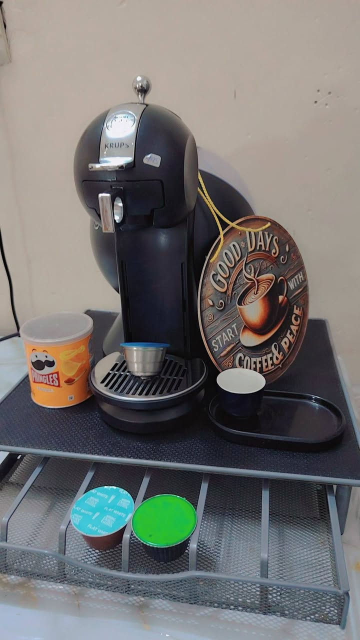 وين عشّاق القهوة؟ ☕
جهاز قهوة عملي يشتغل بن وكبسولات
يعني مزاجك على كيفك…
قهوة سريعة وطعم يجنن.
كامله هيَ واغراضها الي بالصوره
للتواصل دايركت 📩
قهوة #عشاق_القهوة #Coffee #اسبريسو #كبسولات_قهوة #قهوة_مختصة #بيع #تسوق #اجهزة_مطبخ


**إذا كنت صاحب هذا الإعلان وتريد حذفه لأي سبب، رجاءا أرسل رسالة إلى الدعم الفني**