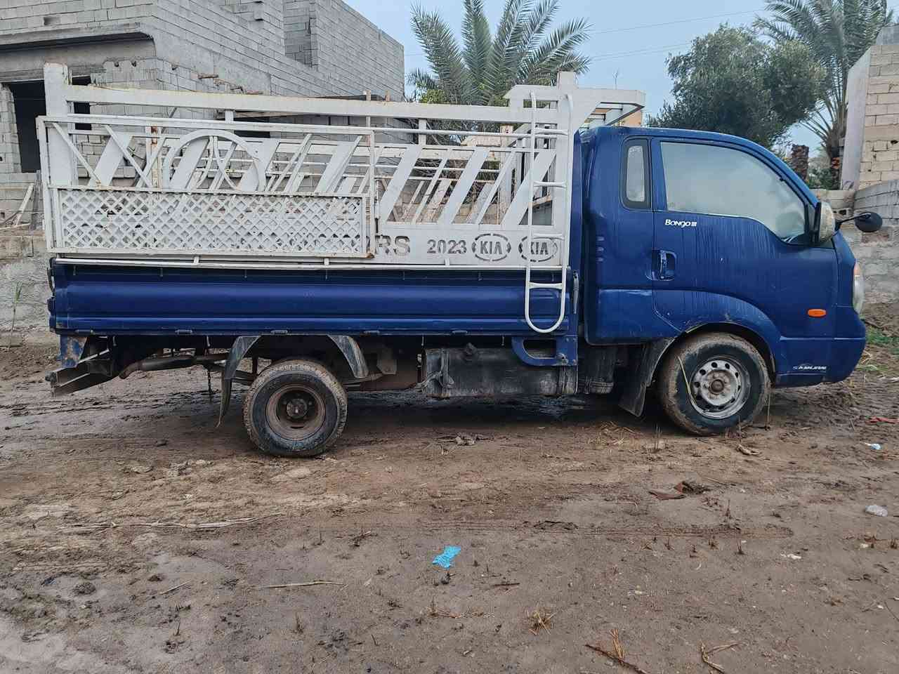 كيا حمل مسكر بم ونوزل 2007جاهز مابيها اي نقص تبريد ثلج استفسار ***********
