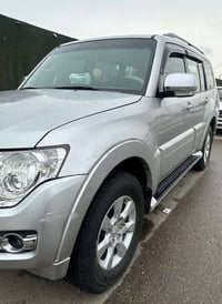 باجيرو 2018 السياره بيه جاملغ صبغ بدون فتح  رقم الهاتف 07717508480