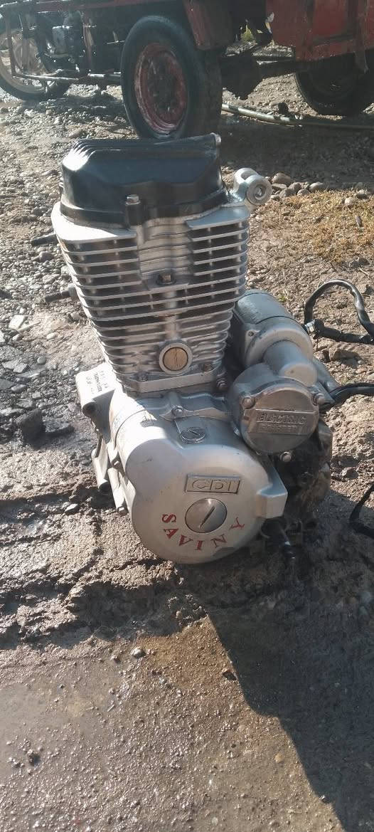 للبيع محرك سيفان معمرجديد جاهز السعر 100 المكان الجدعه ***********
