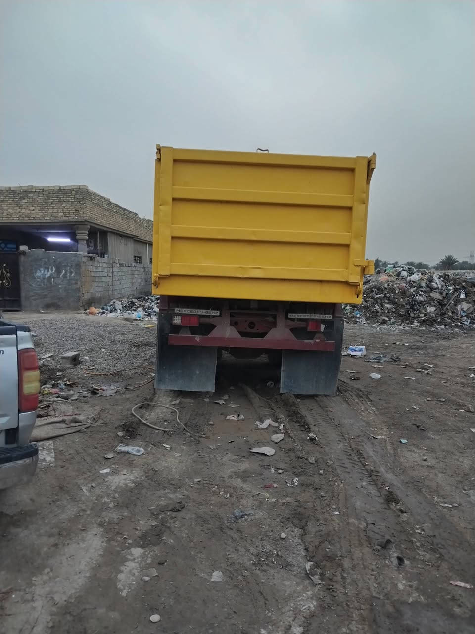 سلام عليكم قجمه للبيع موديل 82 مجموعه جياف محرك خام جديد كير 111 مكان السياره بغداد التاجي
***********///***********
