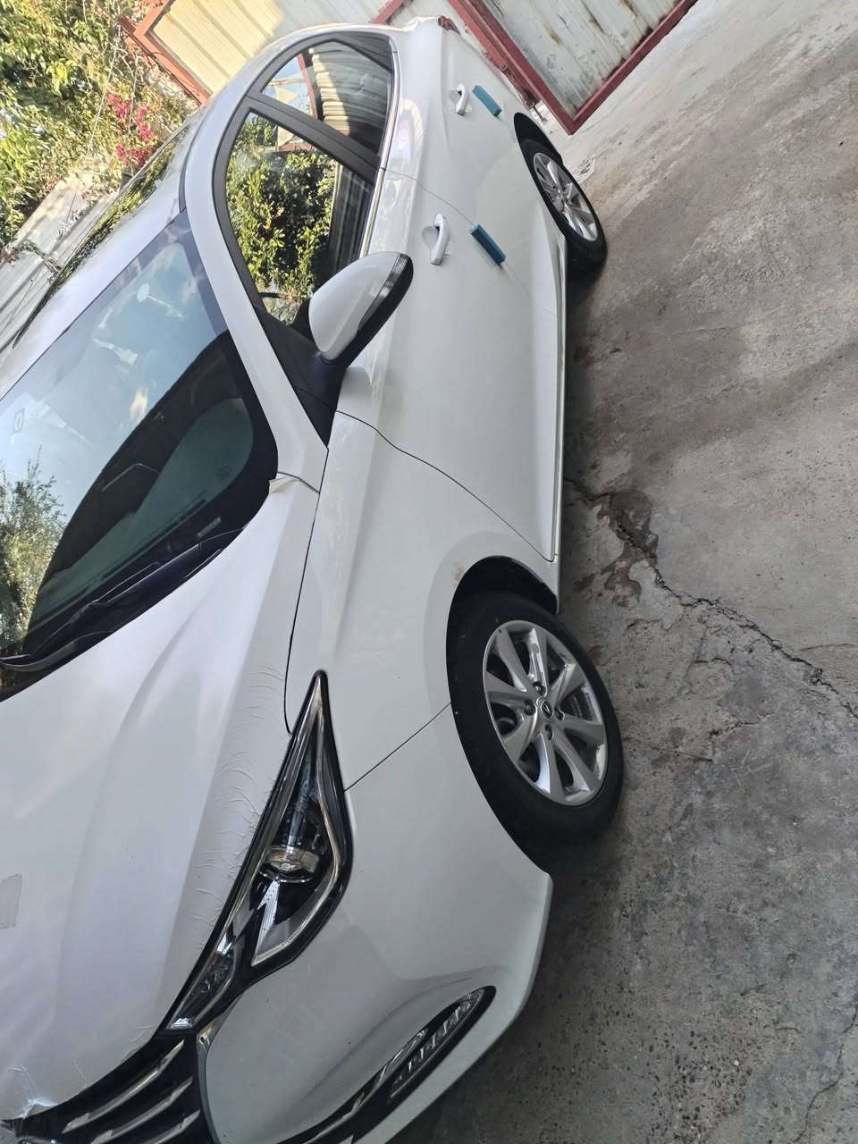 السلام عليكم
سياره للبيع موديل 25 مكفوله كفاله عامه ماشيه 8000 
للاستفسار 
***********
***********
