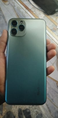 نضيف • شبيه ايفون • قابل تفاوض